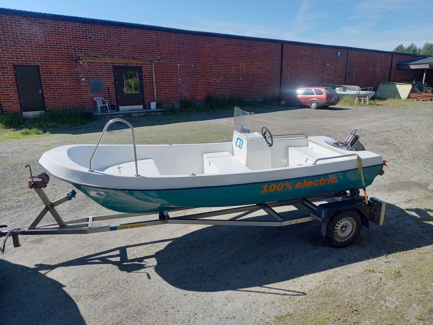 EB 450 - Electric Boat