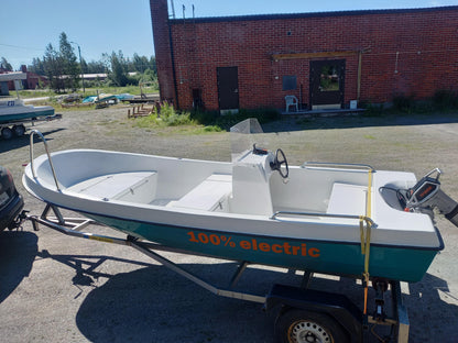 EB 450 - Electric Boat